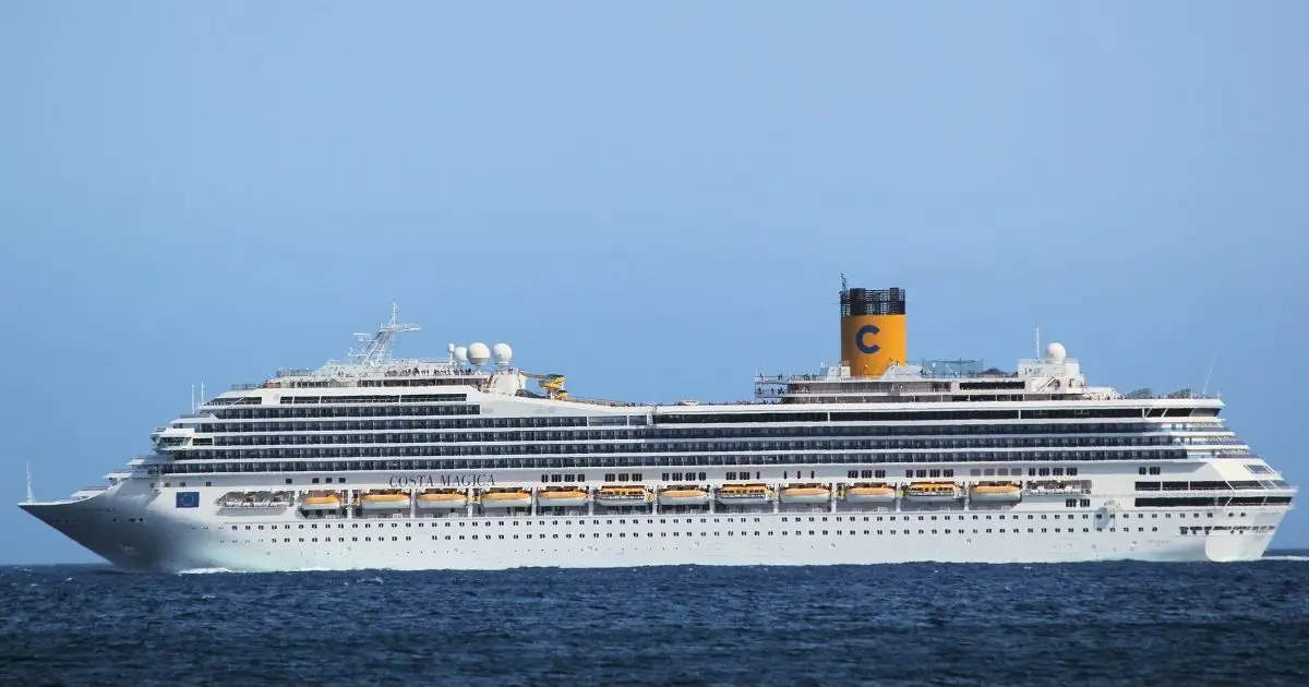 Cruise Ship Navigating