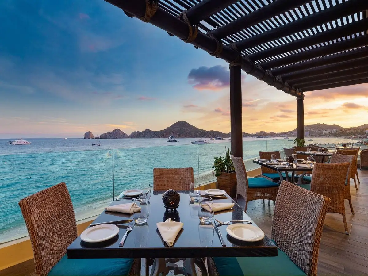 Romantic dinner in Los Cabos