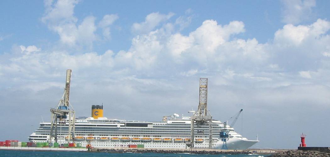 Expert Tips on How to Avoid Seasickness on a Cruise